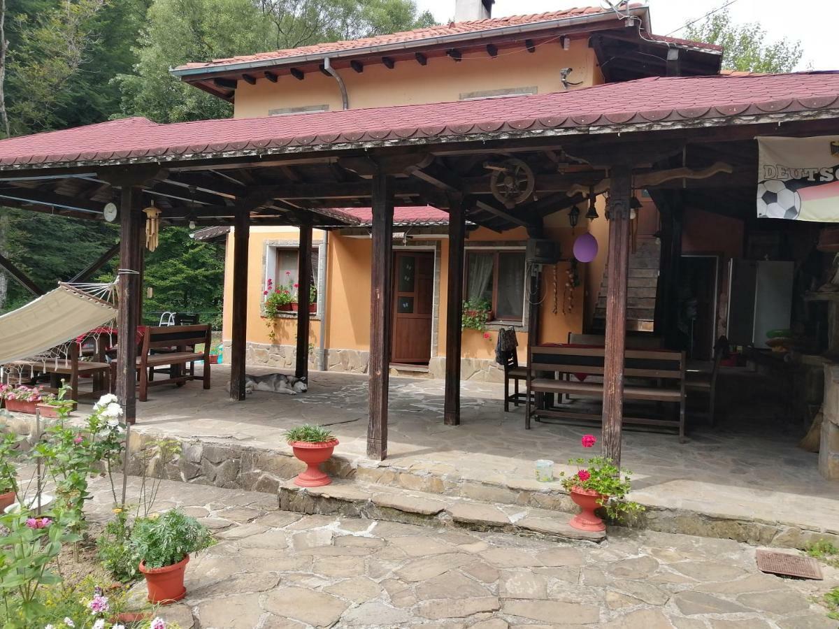 Hotel Къща Цвети-1 Трявна Bangeytsi Exteriér fotografie